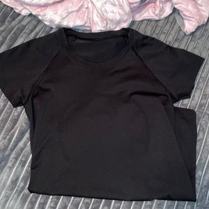 Lululemon size 6 swiftly tech! Black